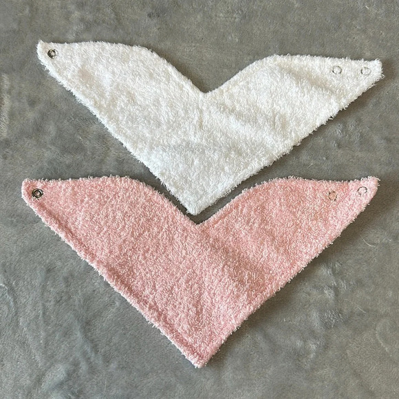 Pair of durable terry lined bibs/bandanas - Picture 2 of 3